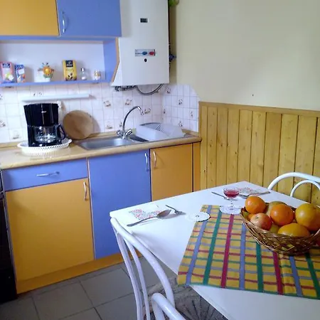 13 Apartmán